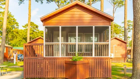 Deluxe Cottage — image 2 of 14