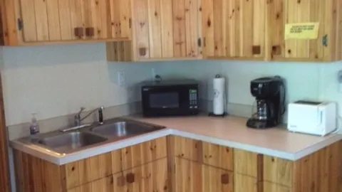 Champlain Cabin — image 7 of 7
