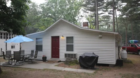 Dorothy 3 BR Cottage — image 1 of 9