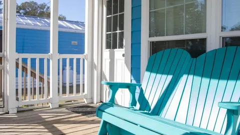 Deluxe Cabin — image 6 of 6