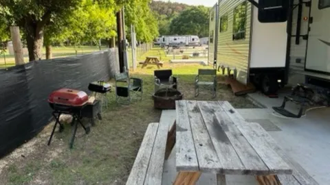 Onsite RV Rental:  Walkaround Queen and Bunkhouse — image 1 of 8