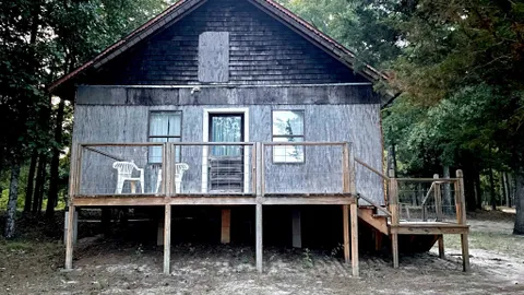 Cabin 14 — image 1 of 6