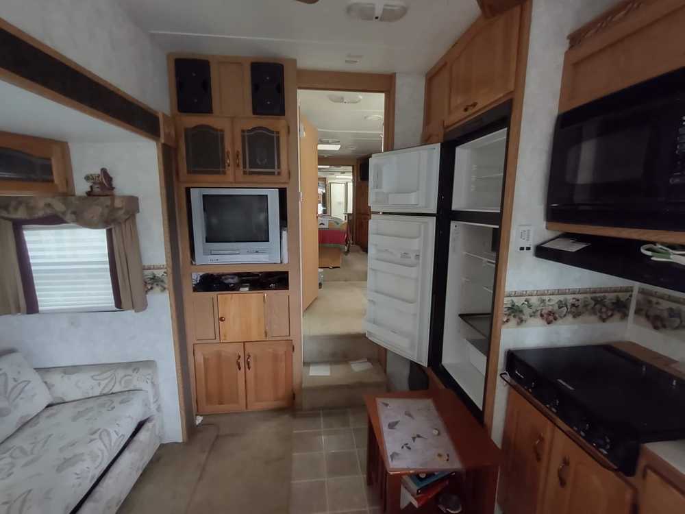 Mountaineer Camper Lodging (Site #4 - Mountaineer)