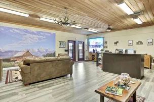 Wild Frontier RV Resort – photo 4