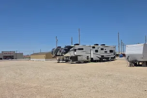 Totally Texas RV Park Crossroads – photo 3