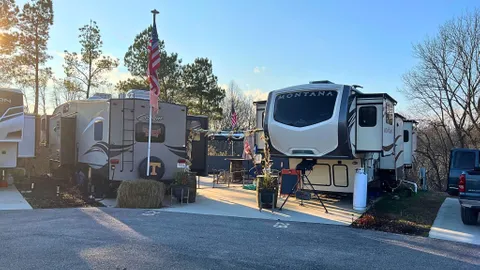 FHU Standard Back-In RV Site — image 2 of 7
