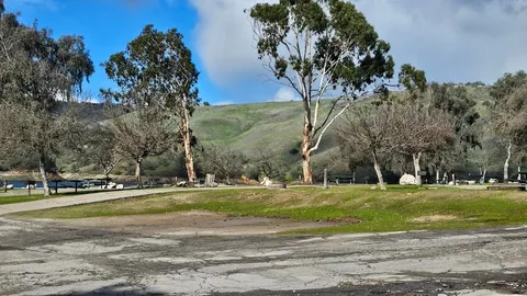 Pine Knoll RV - 3 Vehicles ONLY / (Refundable Security Deposit Included in Avg. Nightly Rate) — image 1 of 3