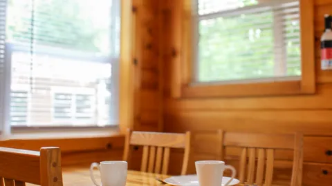 Large Cottage — image 2 of 9