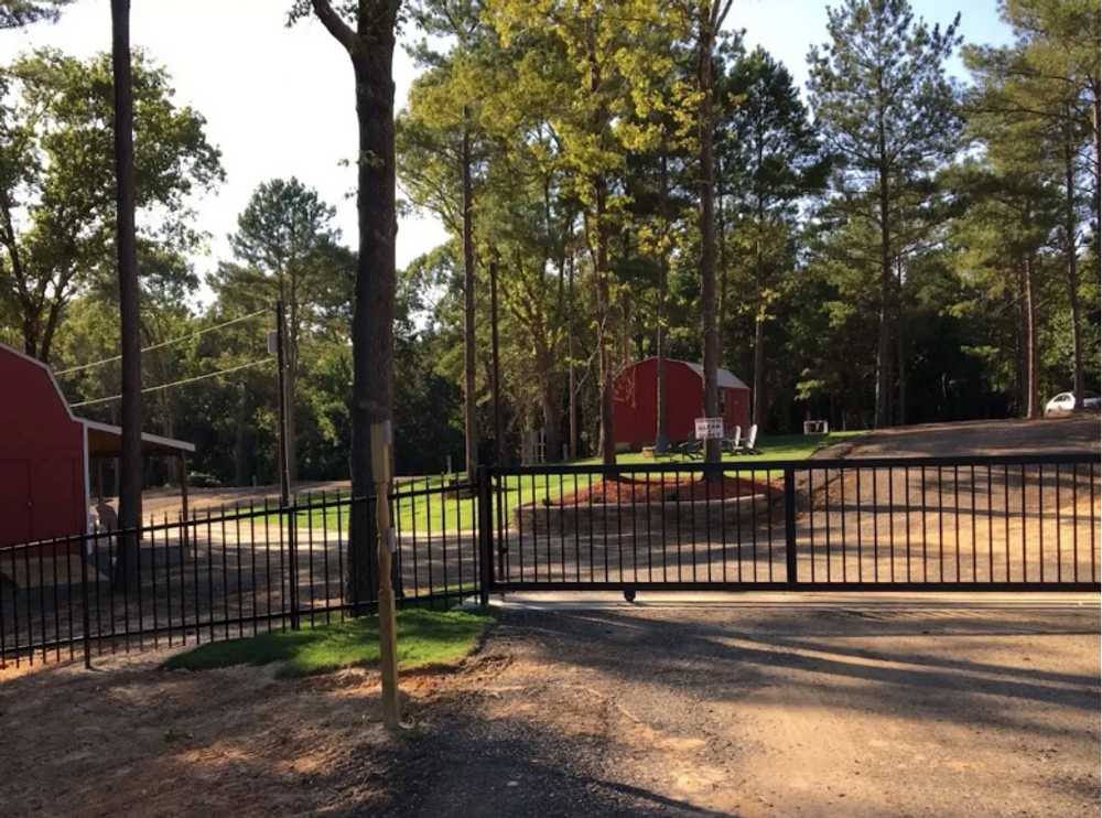 Whippletree RV Resort - Photo 2