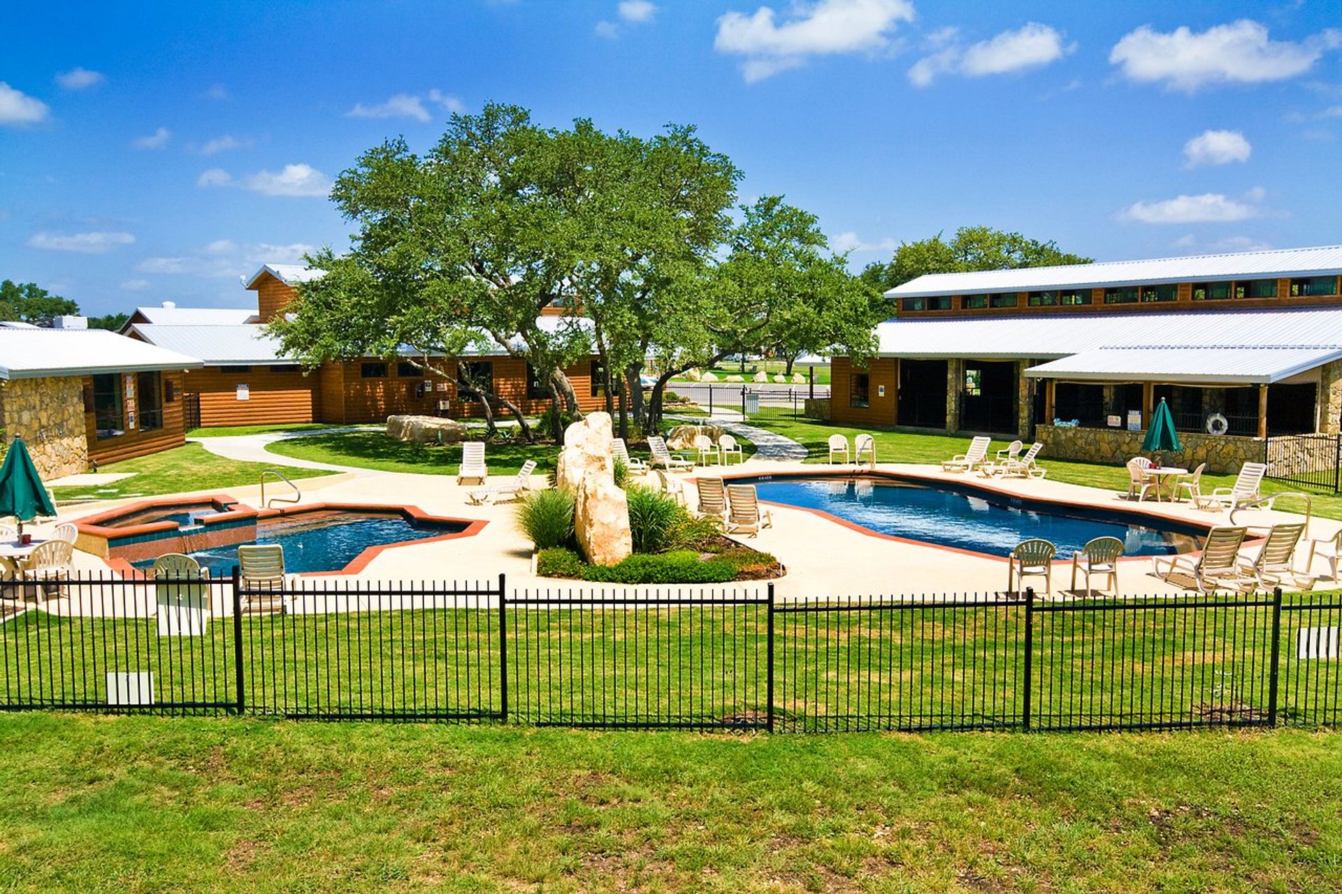 Sun Outdoors Lake Travis