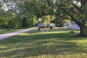 Cottonwood Grove RV Campground – photo 2
