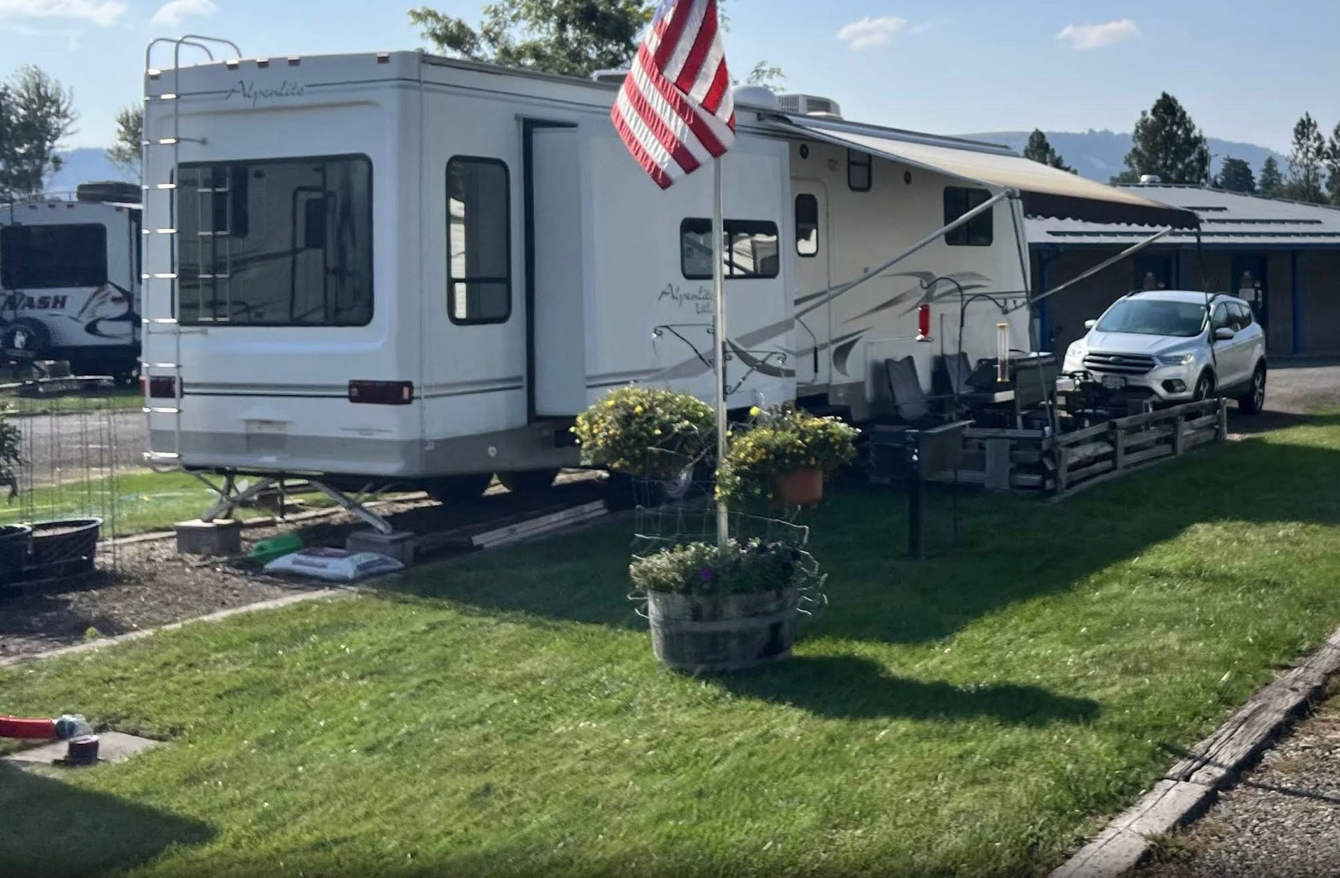 Hu-Na-Ha RV Park - Elgin
