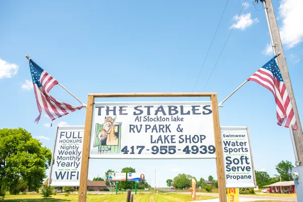 The Stables RV & Lake Shop – photo 1