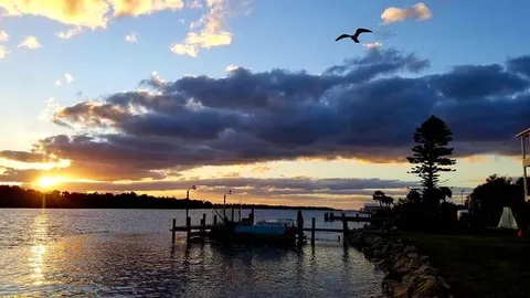 Manatee Cabin — image 2 of 11