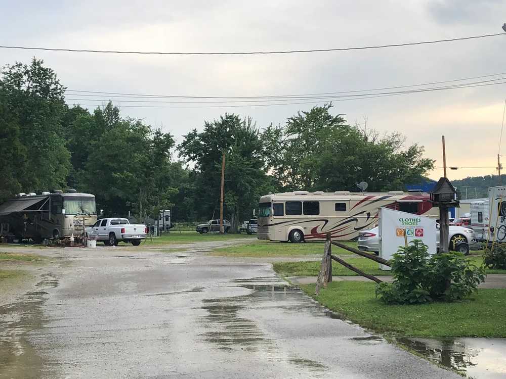 Walnut Meadow RV Park - Berea, Kentucky - Photo 4