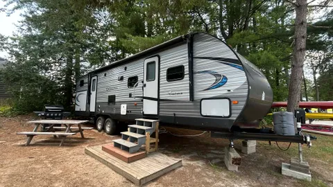 Catalina Trailer — image 1 of 24