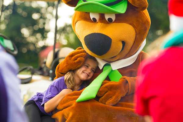 Wake Up, Yogi Bear™!