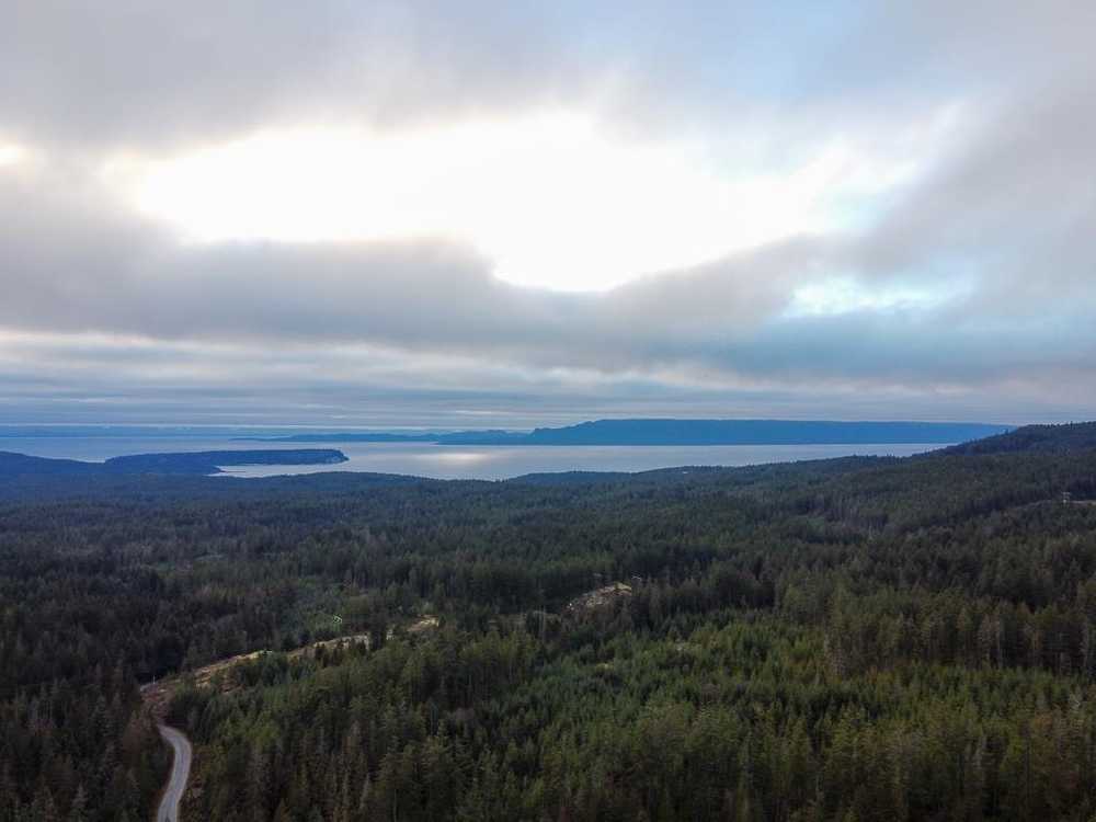 Mid-Coast RV Park, Halfmoon Bay, British Columbia - Photo 4
