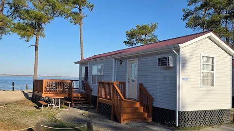 1 Bedroom Beach View Cottage — image 5 of 5