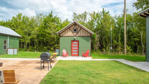 501 Cabin — image 1 of 8