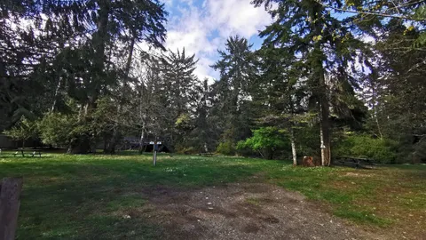 15 Amp Creek Front RV Site — image 1 of 3