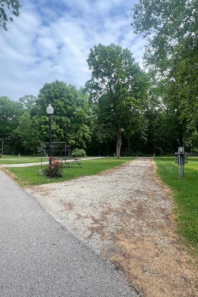 Merom Bluff Camping, Merom, Indiana - Photo 2