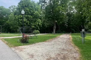 Merom Bluff Camping – photo 2