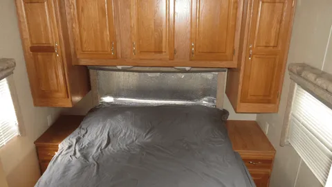 RENTAL CAMPER 27 — image 6 of 6