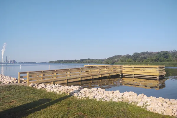 Lake Fayette Park Prairie Park – photo 1