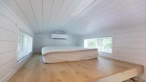 Tiny Home — image 9 of 9