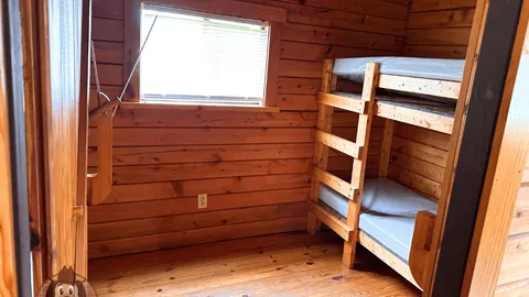 RUSTIC CABIN (SLEEPS 6) — image 2 of 8