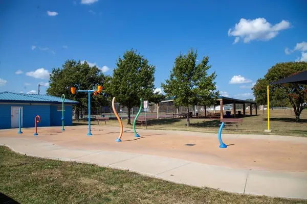 Douglas Park – photo 1