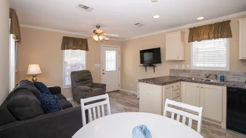 Standard Rental 1 Bedroom — image 11 of 11