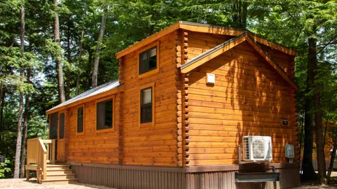 Lake Bluff Bungalow — image 1 of 8