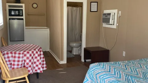Fishing Cabin — image 3 of 3