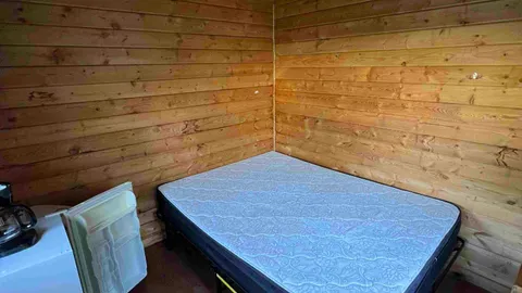 Cabin — image 5 of 5