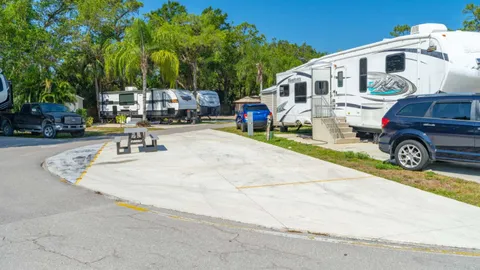 Standard Pull-Thru RV Site — image 3 of 3