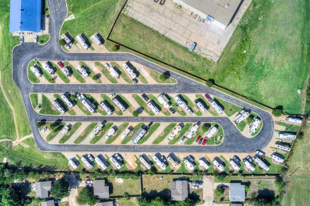 Roadrunner RV Park, Oklahoma City, Oklahoma - Photo 4