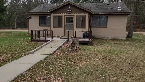 Beach House — image 1 of 7