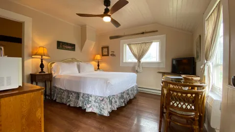 Salmon Suite — image 1 of 12