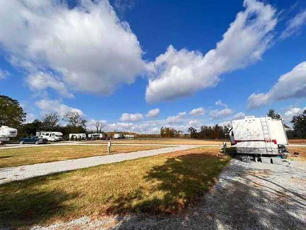 Grandview RV Park, Grandview, Tennessee - Photo 3