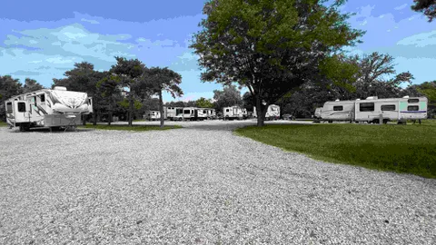 Deluxe Full Hookup RV Site — image 11 of 11