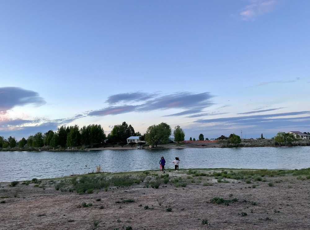 Lakeside Motel & RV Park - Photo 3