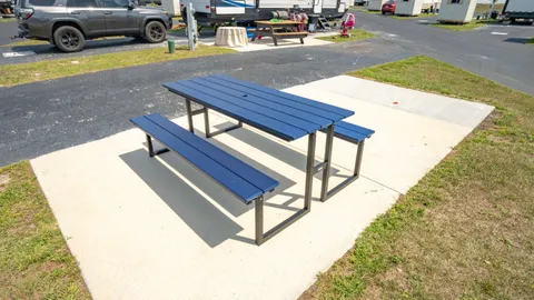 Elite Full Hookup Pull-Through RV Site — image 4 of 4