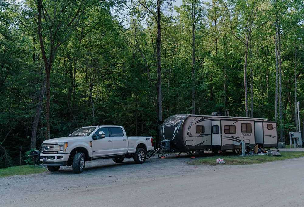 Creekside Premium Pull-Thru RV Site