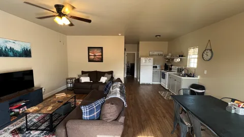 Fully Furnished Mountain View Suite — image 22 of 22