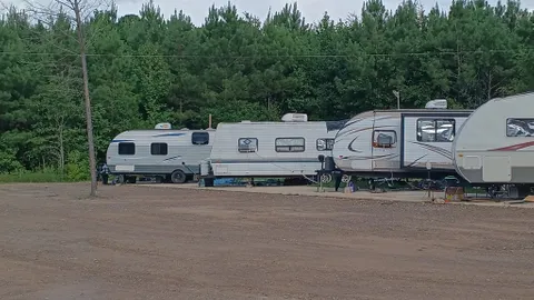 Full Hookup 30/50amp RV Site — image 3 of 3