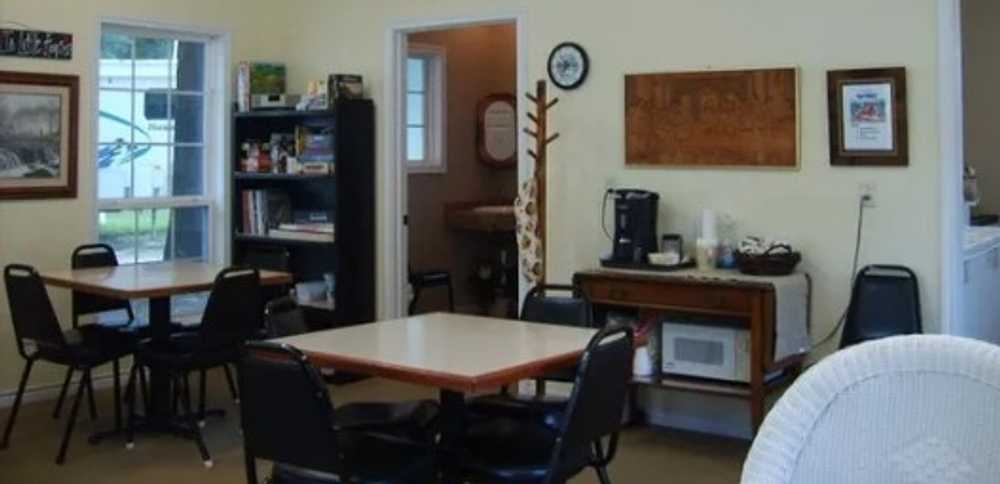 Mineola RV Park, Mineola, Texas - Photo 4