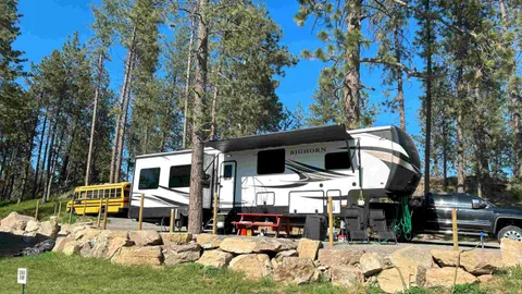 50/30/20 Amp Full Hookup Pull Through RV Site — image 1 of 9