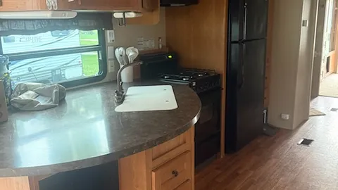 Camper Rental Full Hook Up Site 3 — image 6 of 6